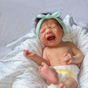 Read more about the article Is it normal: for my baby to spit up?